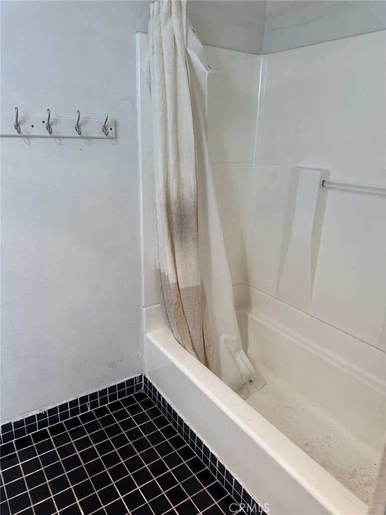 8801 Willis B6 Property Photo 6