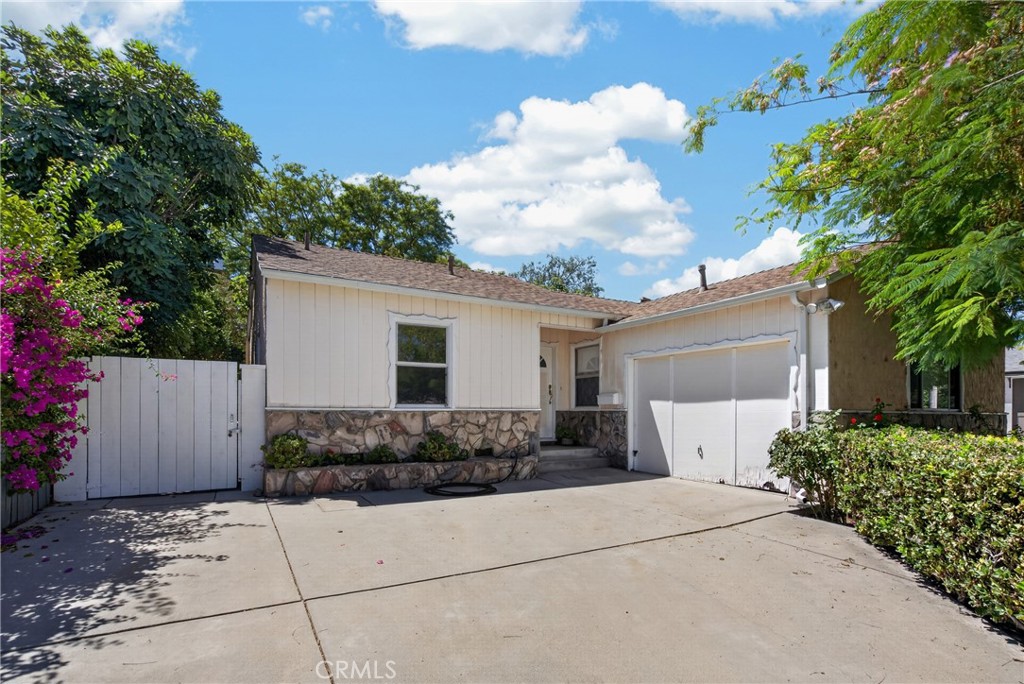 19134 Welby Property Photo 1