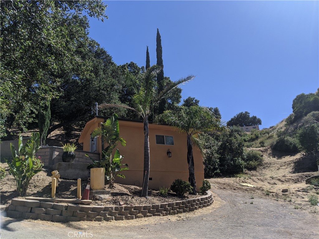 1036 LOMA Lane Property Photo 1