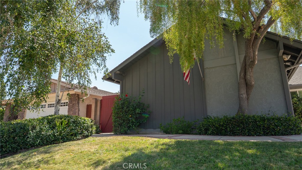 6050 E Malton Avenue Property Photo 4