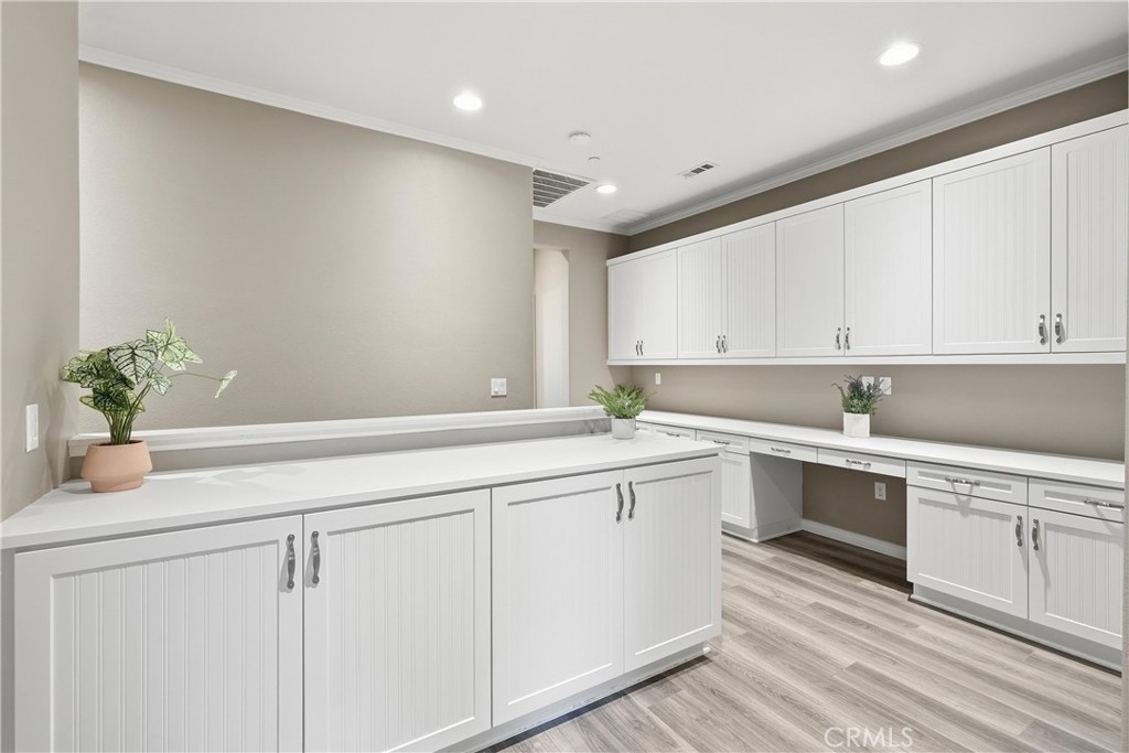 22077 Barrington Property Photo 6