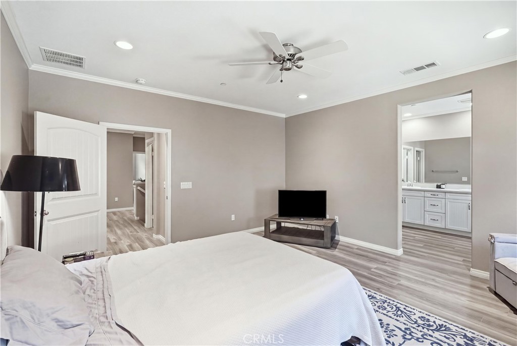 22077 Barrington Property Photo 7