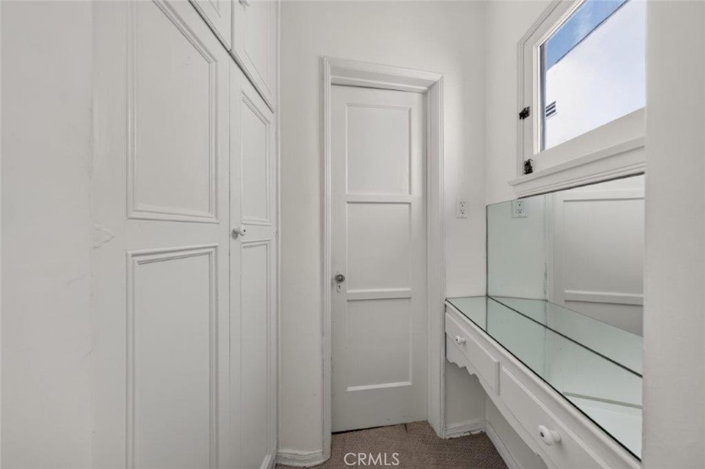 138 N La Peer Drive Property Photo 32