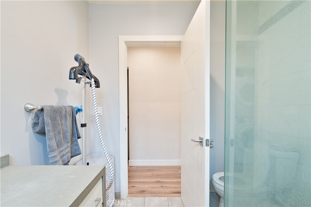 441 S Main Property Photo 7