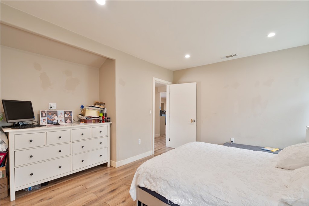 441 S Main Property Photo 16
