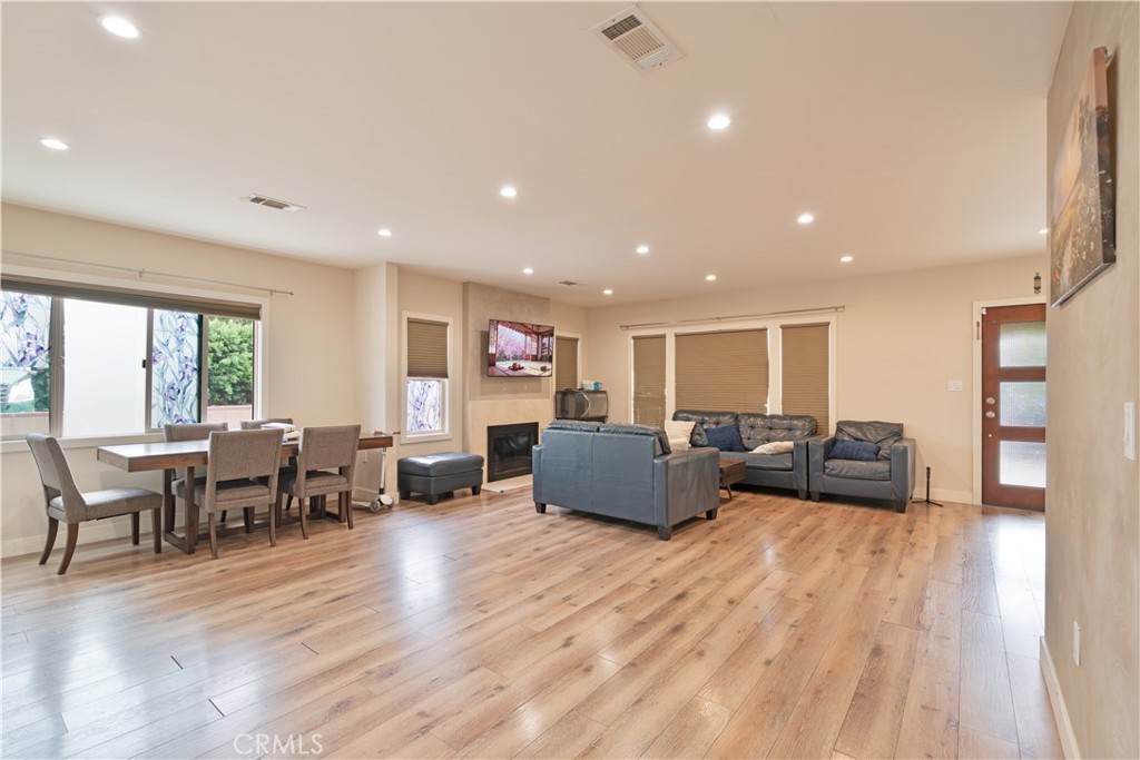441 S Main Property Photo 19