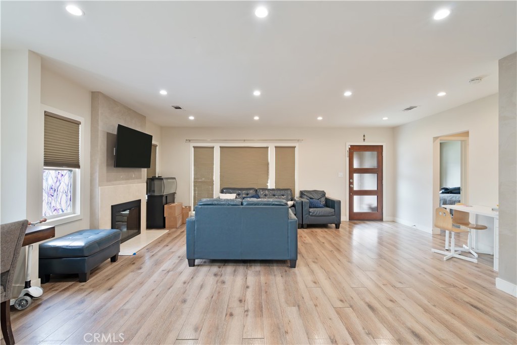 441 S Main Property Photo 20