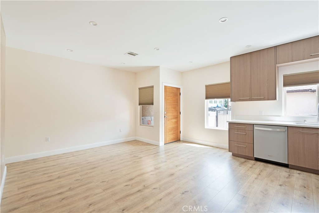 441 S Main Property Photo 22