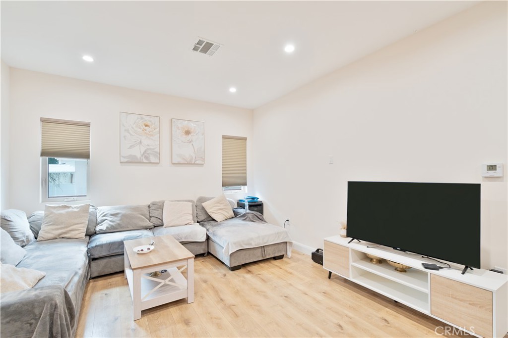 441 S Main Property Photo 36