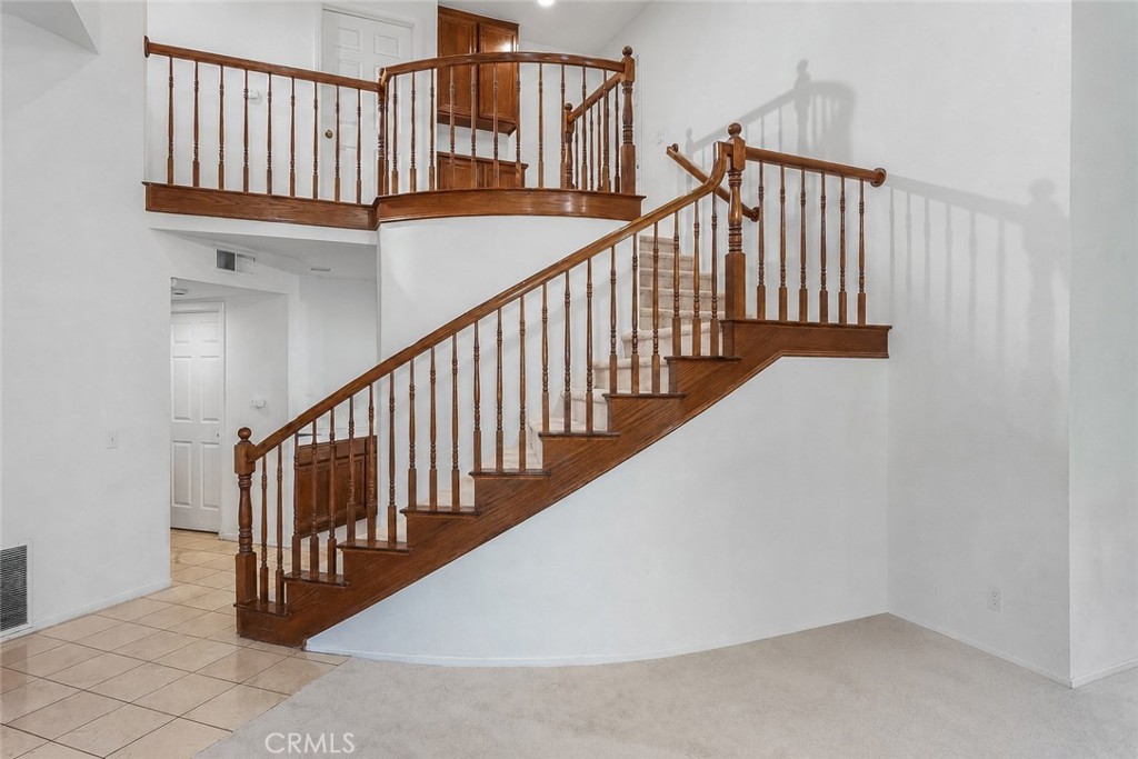 7221 Bouquet Drive Property Photo 3