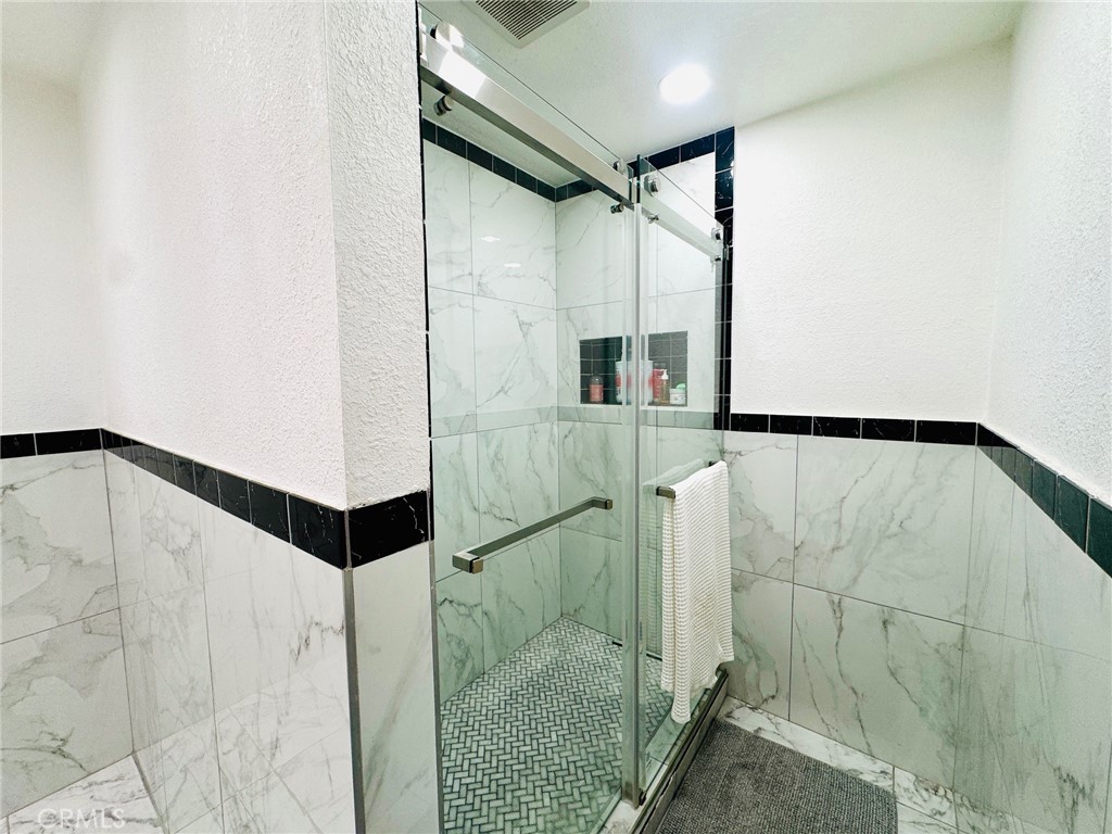 10611 Shellabarger Property Photo 35