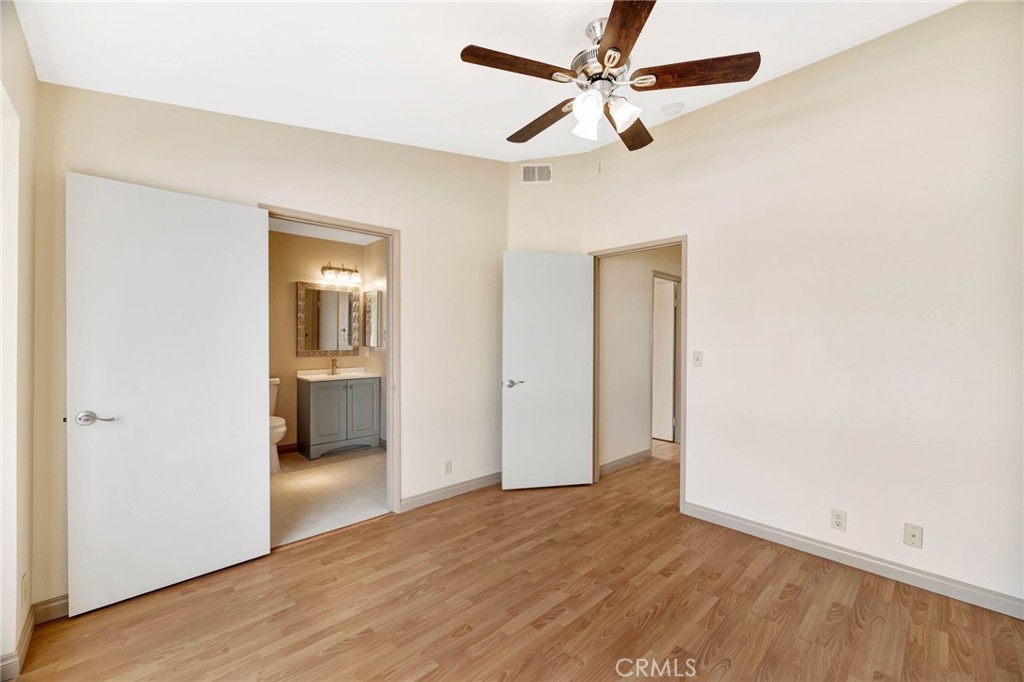7420 Corbin Ave 8 Property Photo 19