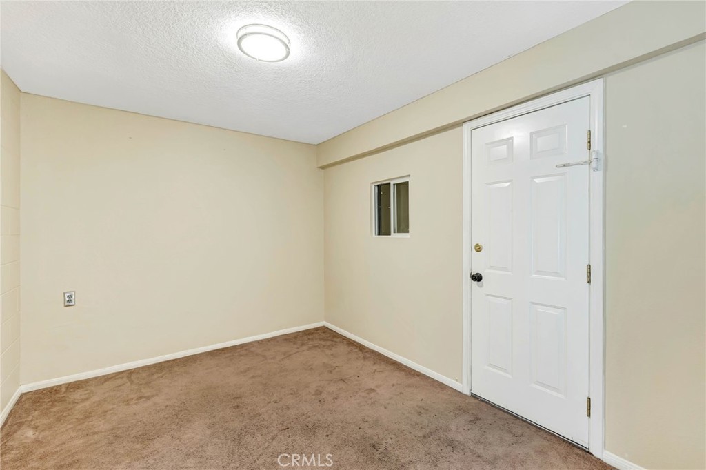 7420 Corbin Ave 8 Property Photo 27