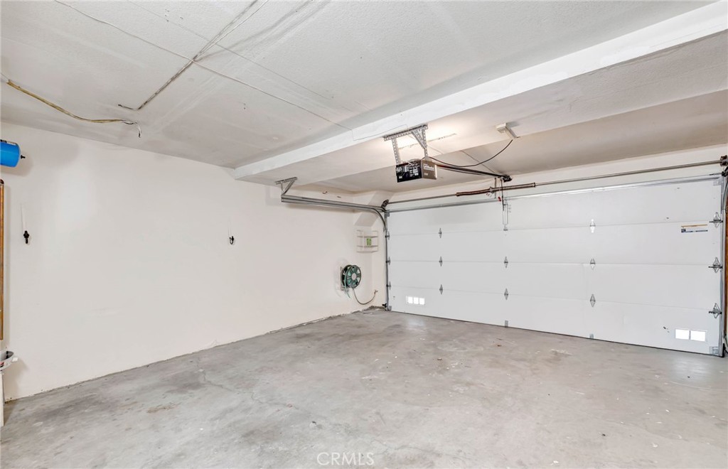7420 Corbin Ave 8 Property Photo 28