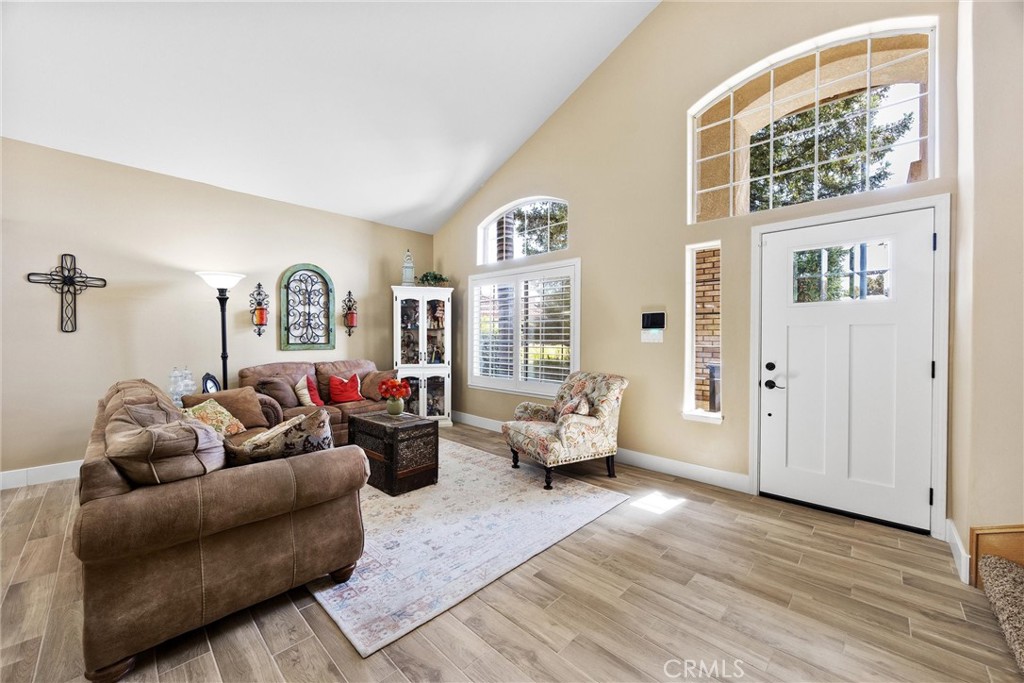 12008 Ernestina Court Property Photo 13