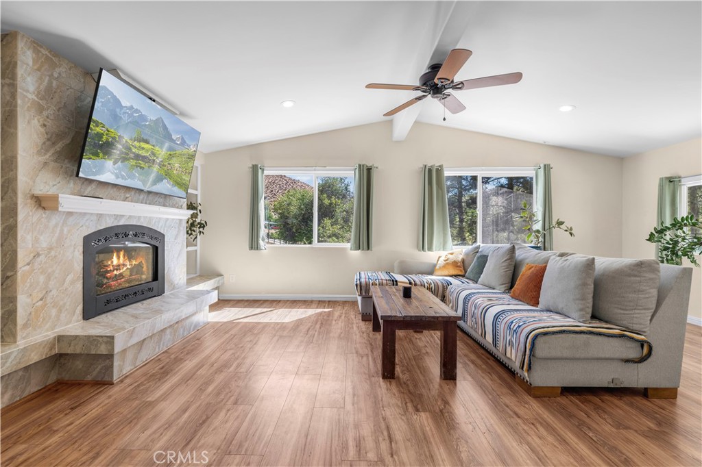 31757 Indian Oak Road Property Photo 2
