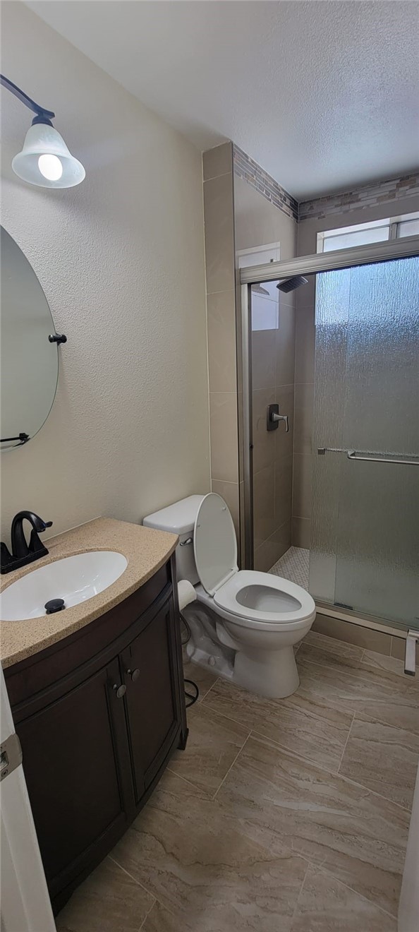 18611 Collins Street E 33 Property Photo 6