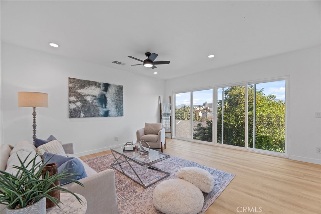 357 1/2 Cornwell Property Photo 12
