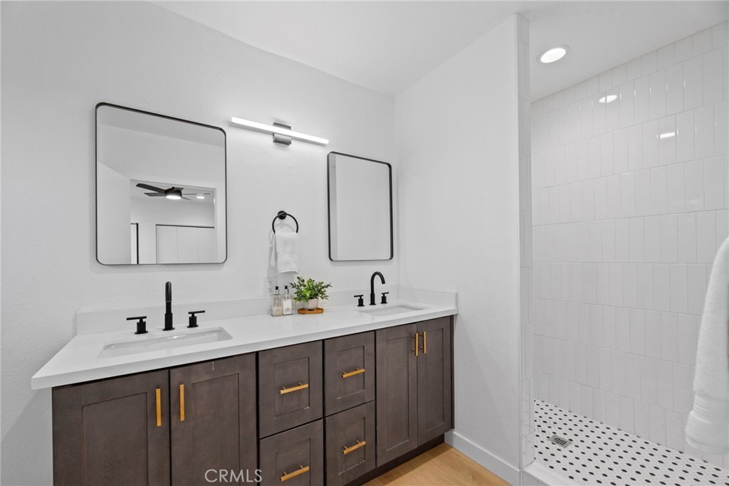 357 1/2 Cornwell Property Photo 23