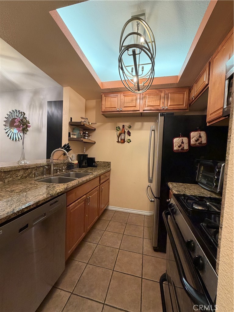 19350 Sherman Way 138 Property Photo 6