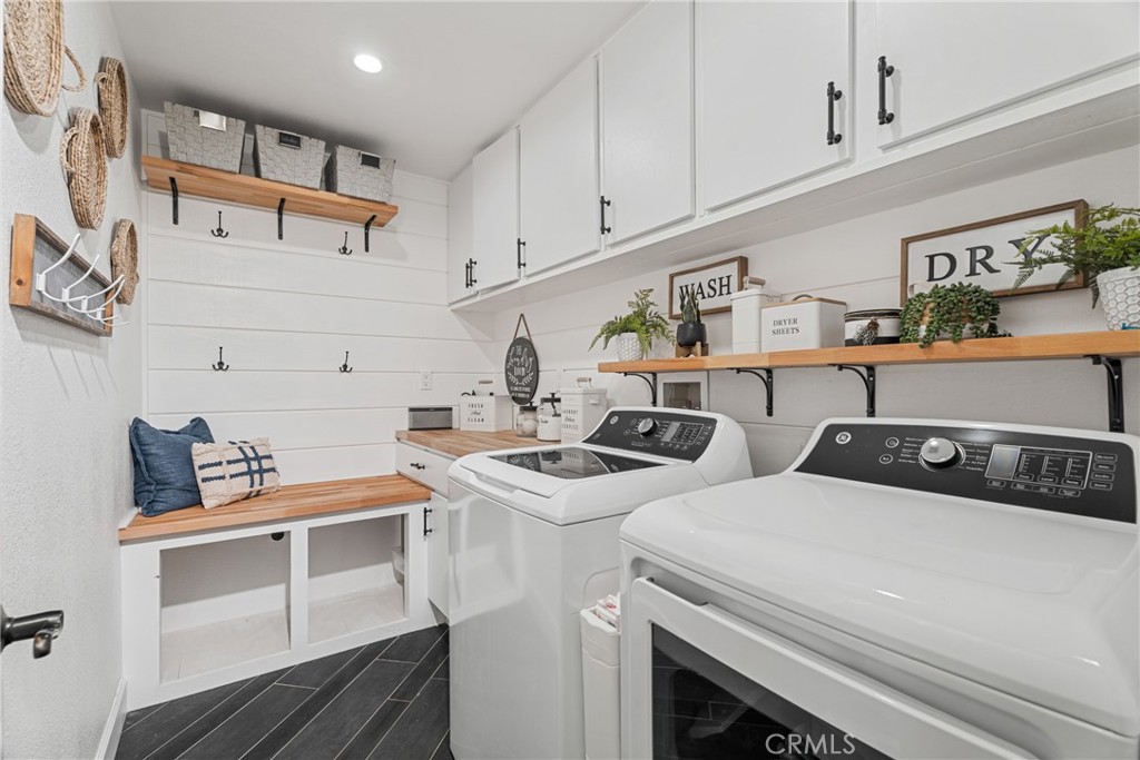25745 Wallace Place Property Photo 17