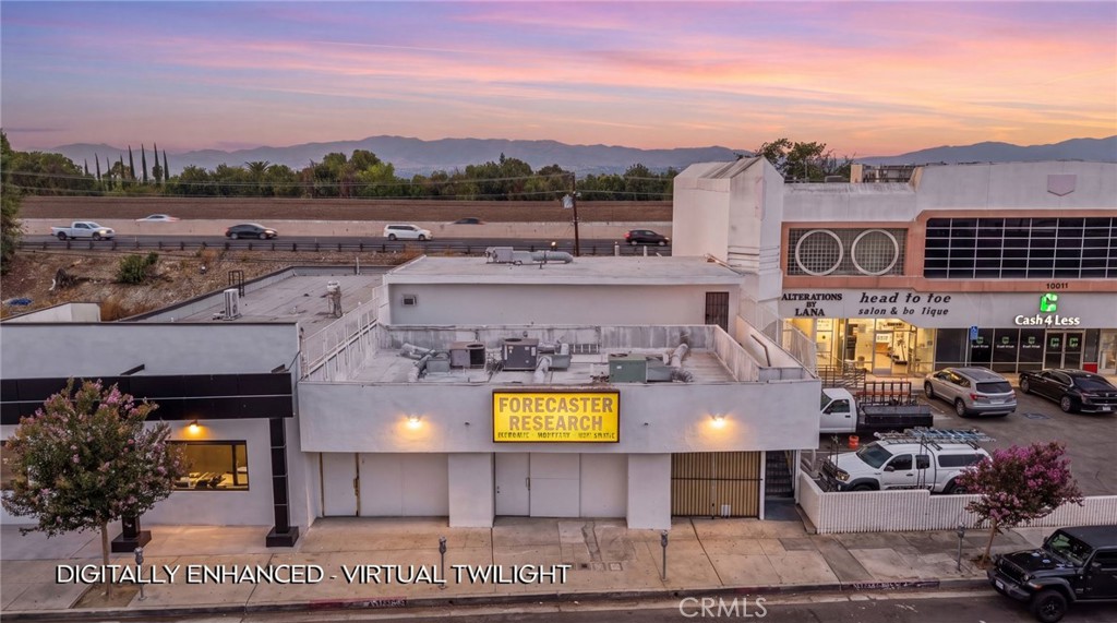 19621 Ventura Boulevard Property Photo 1