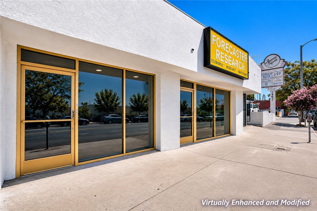 19621 Ventura Boulevard Property Photo 3