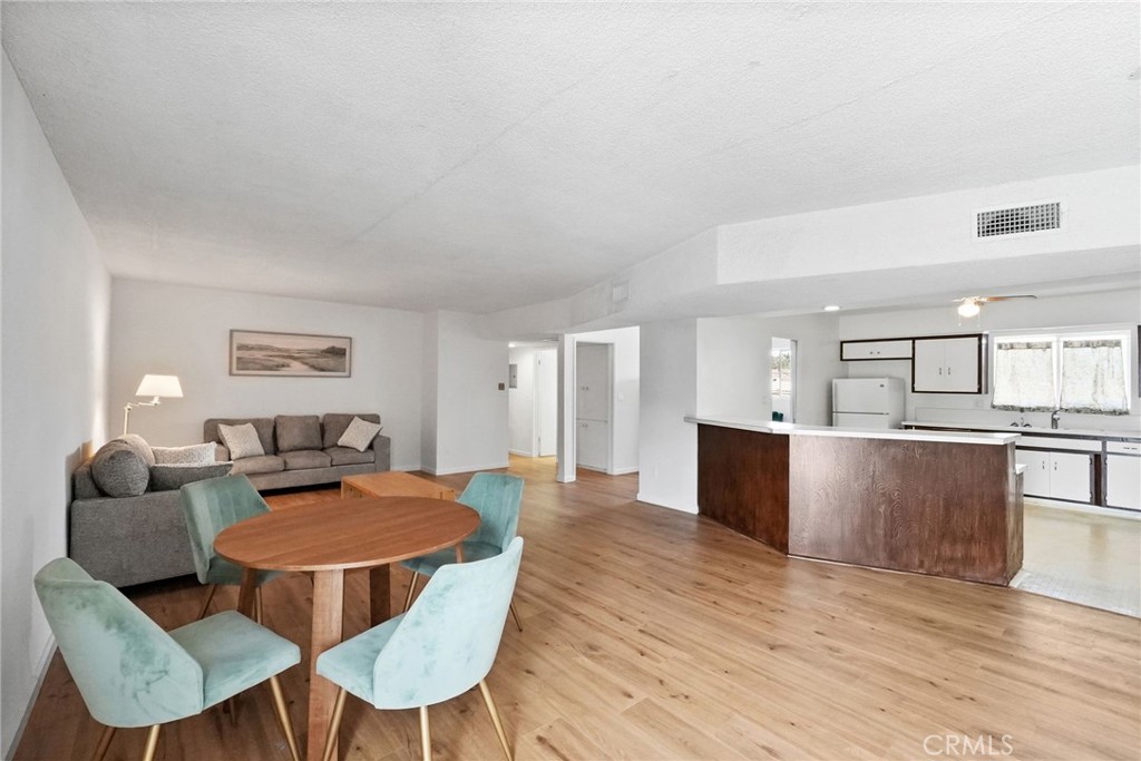 19621 Ventura Boulevard Property Photo 44