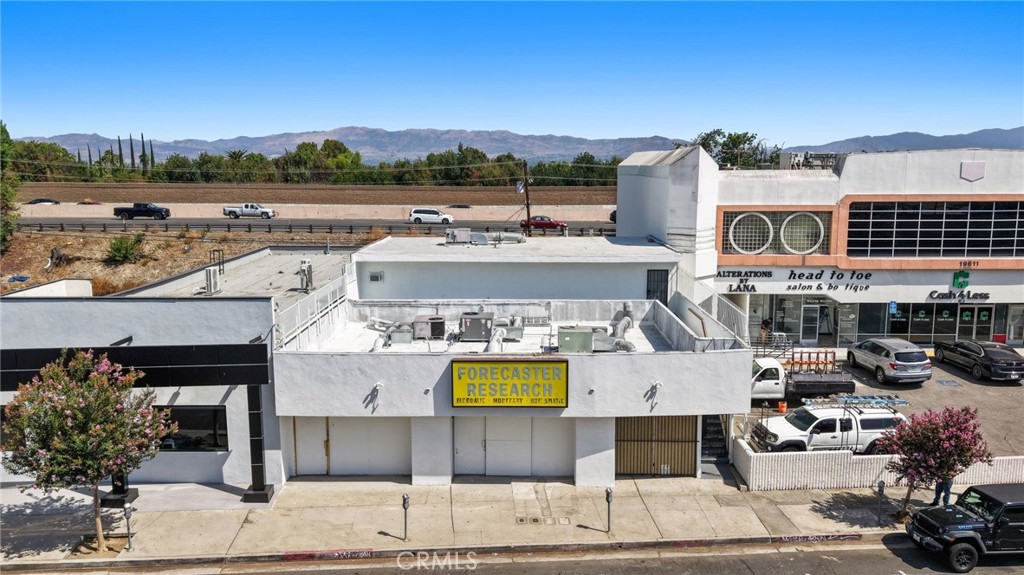 19621 Ventura Boulevard Property Photo 71
