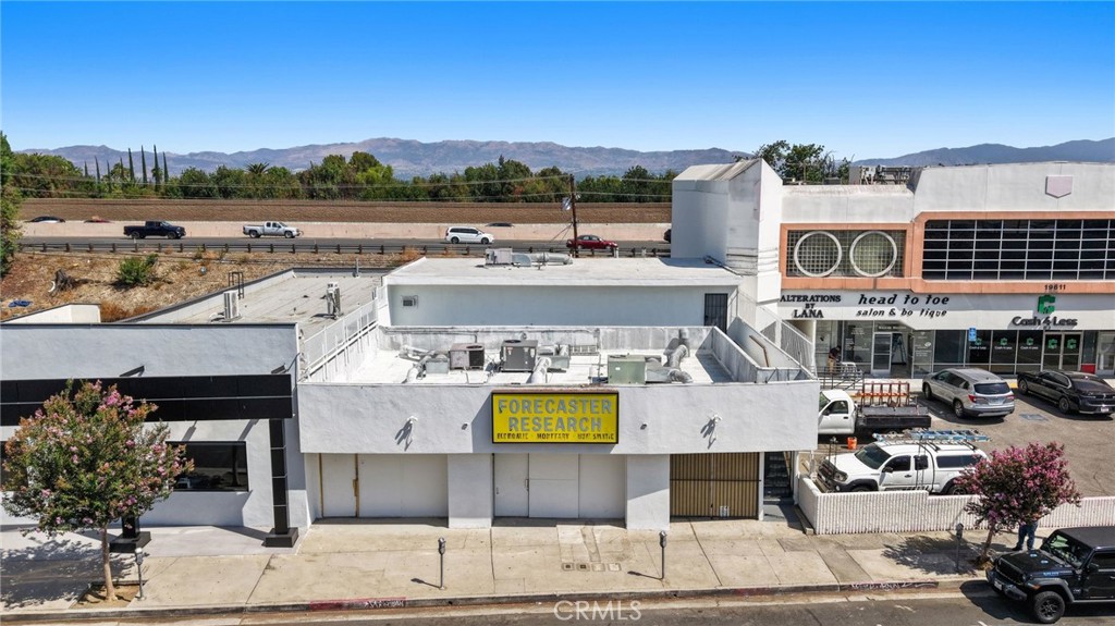 19621 Ventura Boulevard Property Photo 71
