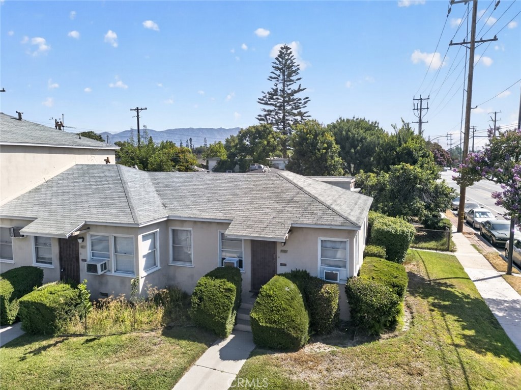 600 N Maple Street Property Photo 8