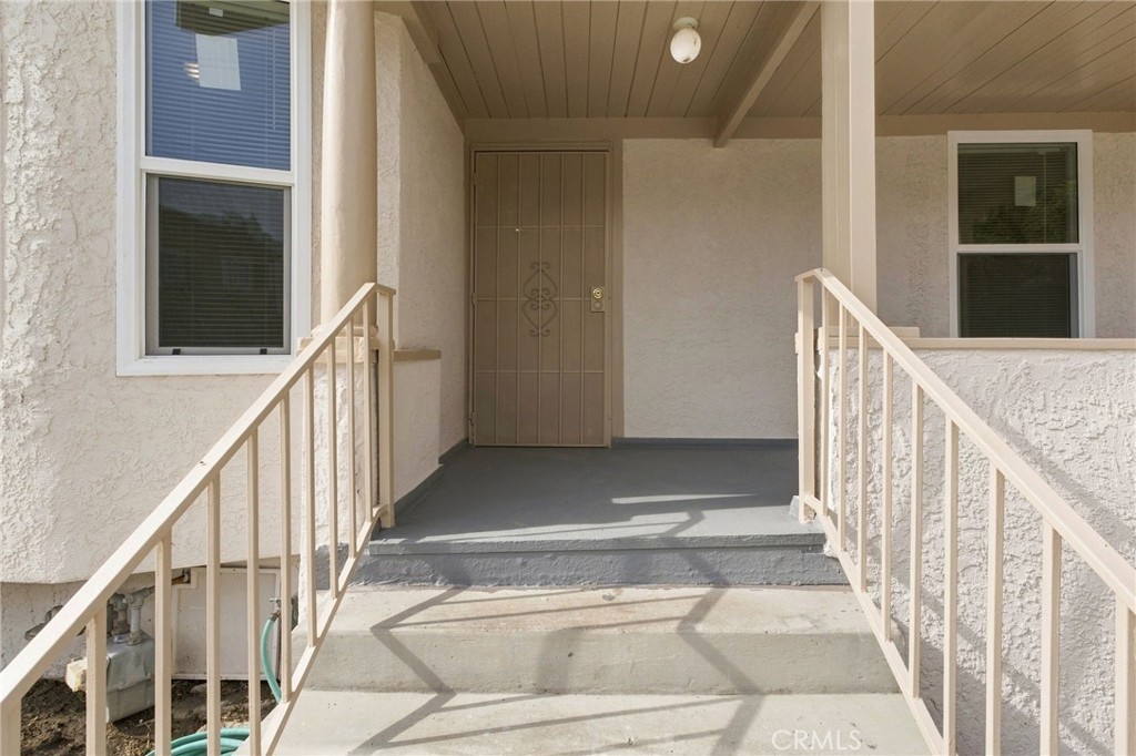 1223 E 35th Property Photo 10