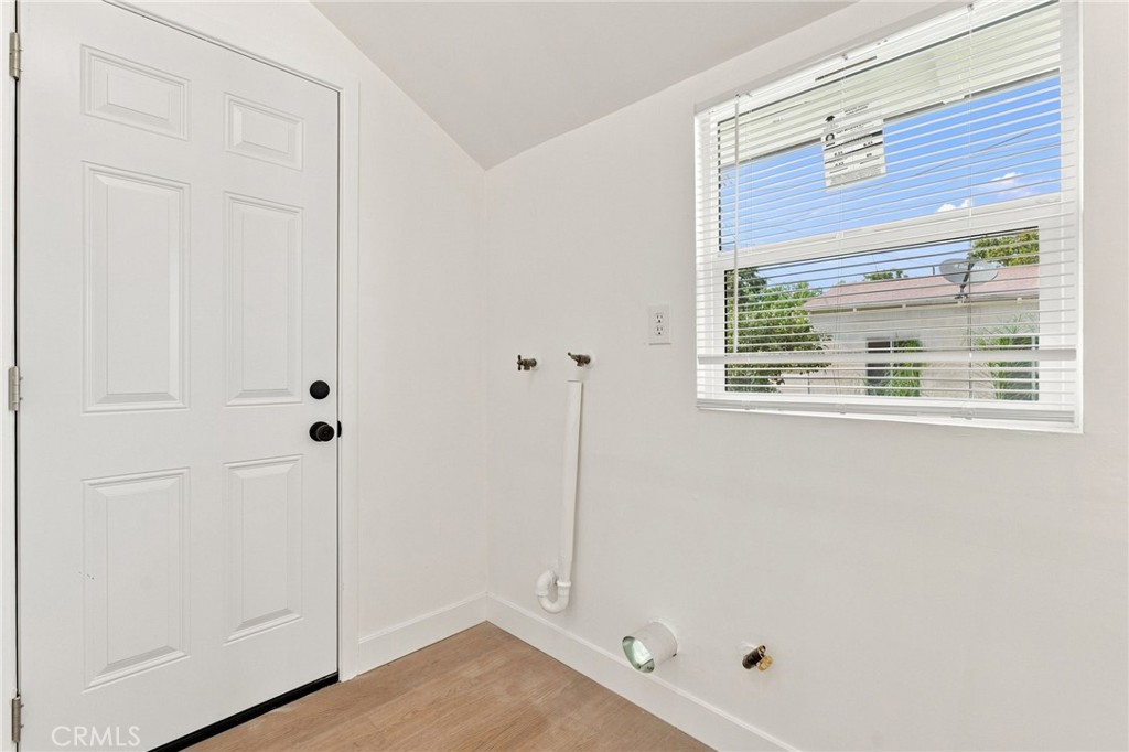 1223 E 35th Property Photo 29