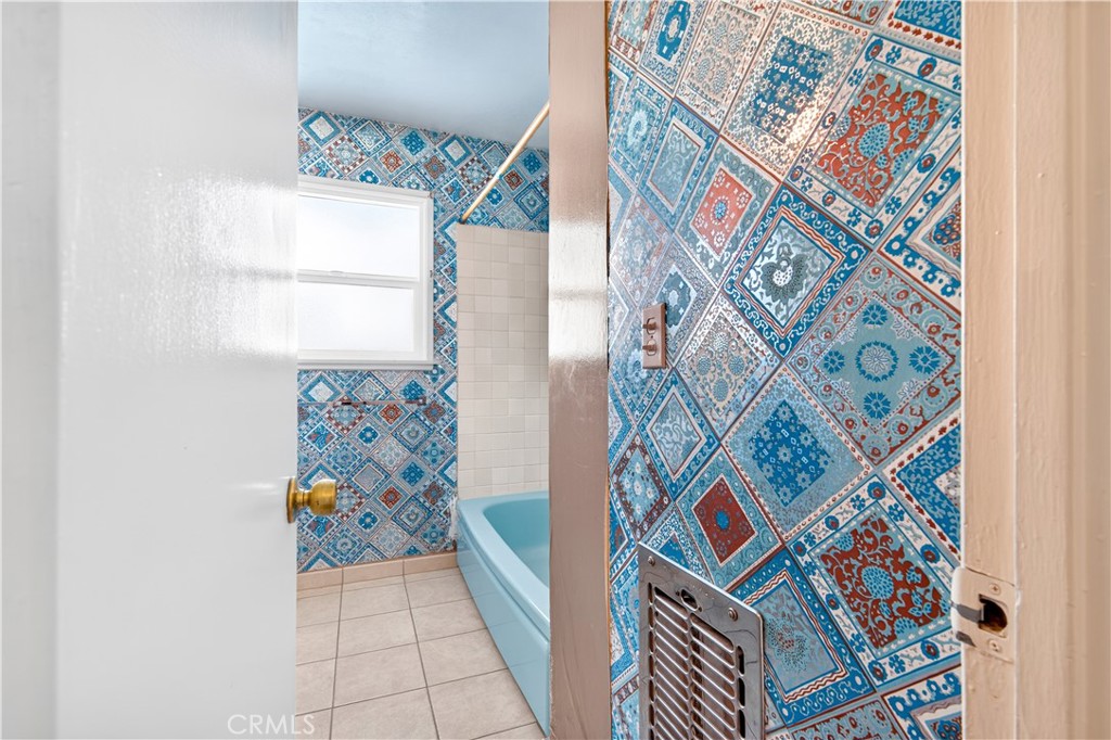23032 Cohasset Street Property Photo 17