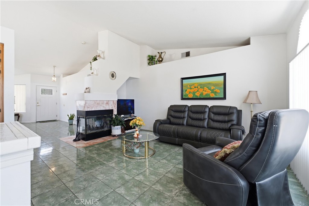 3581 Fernwood Property Photo 11