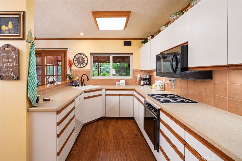 25068 Wheeler Road Property Photo 12