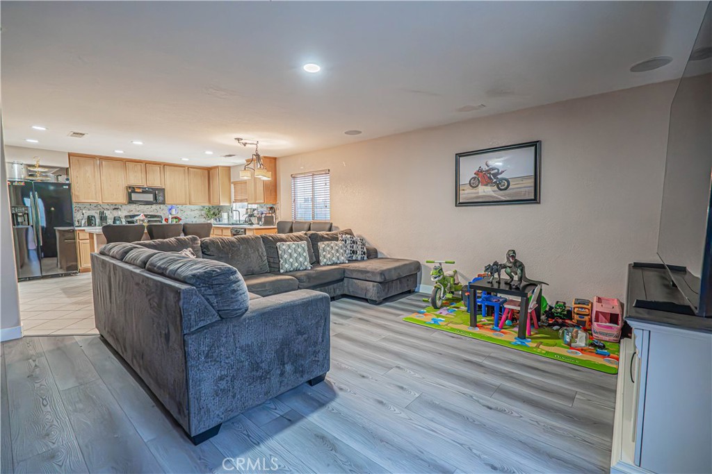 45313 Robinson Drive Property Photo 15