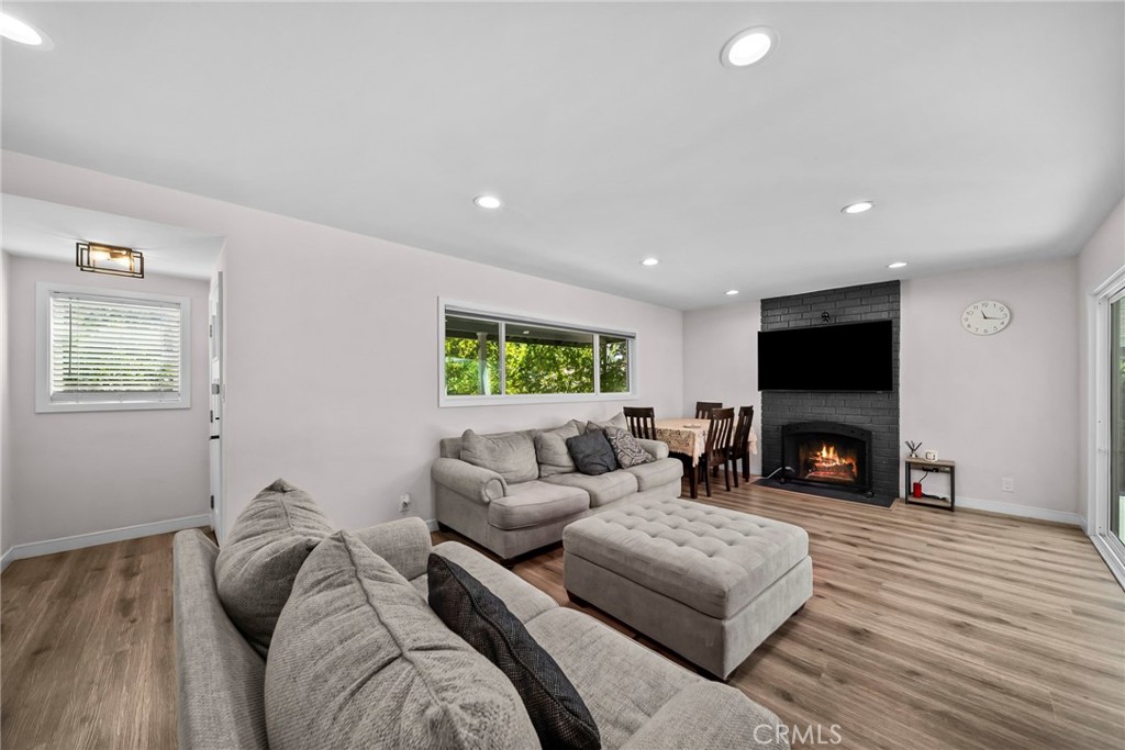 8043 Sunnybrae Property Photo 9