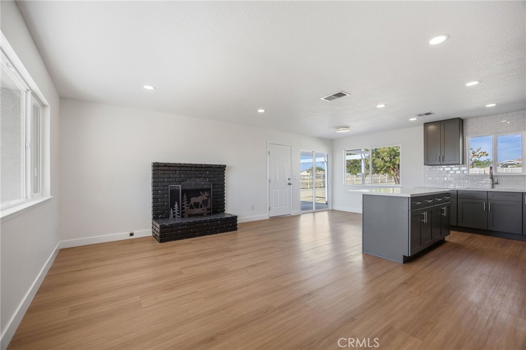 38997 164th E Property Photo 4