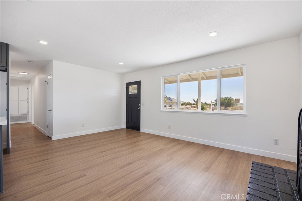 38997 164th E Property Photo 17