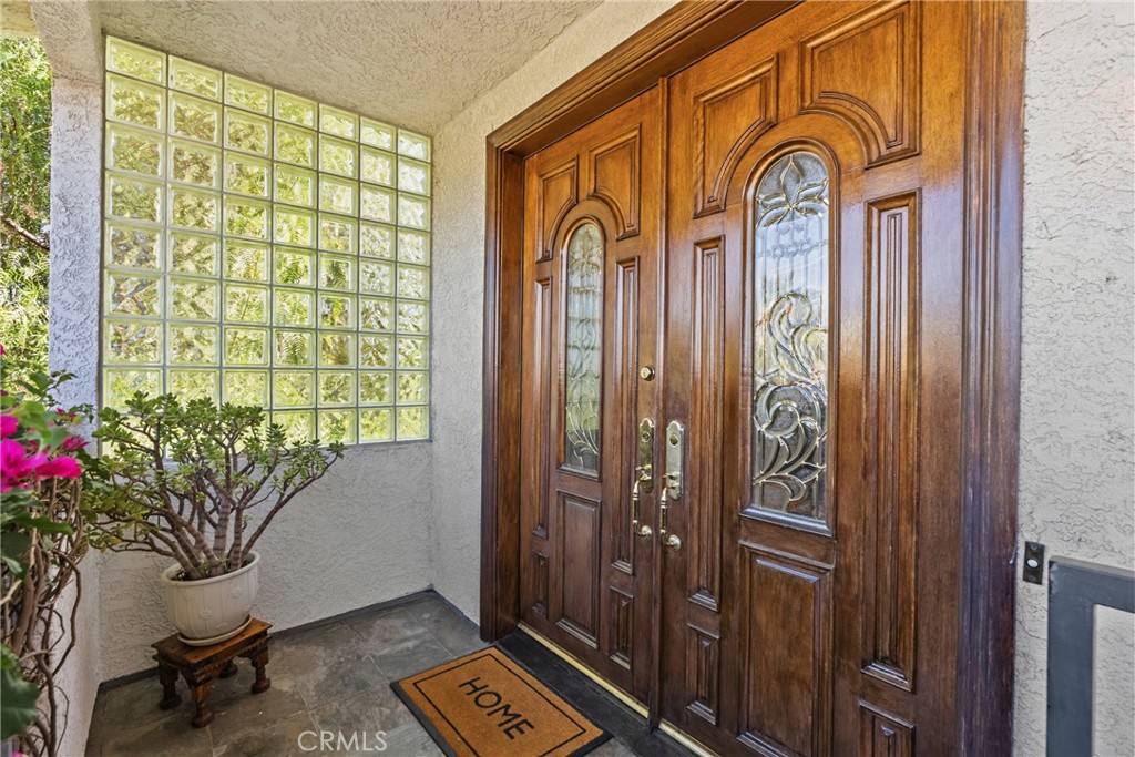 5271 Elvira Property Photo 4