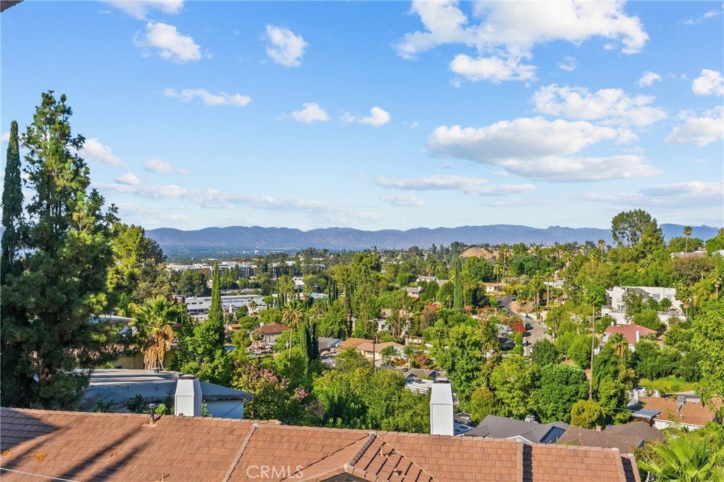 5271 Elvira Property Photo 6