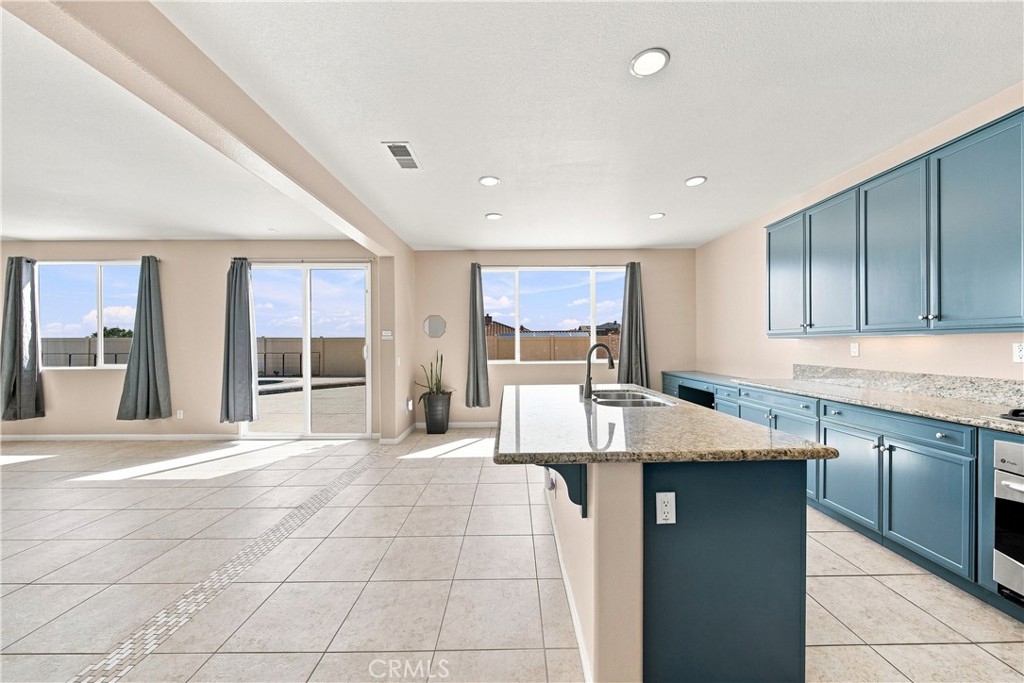 41648 Retsina Street Property Photo 15