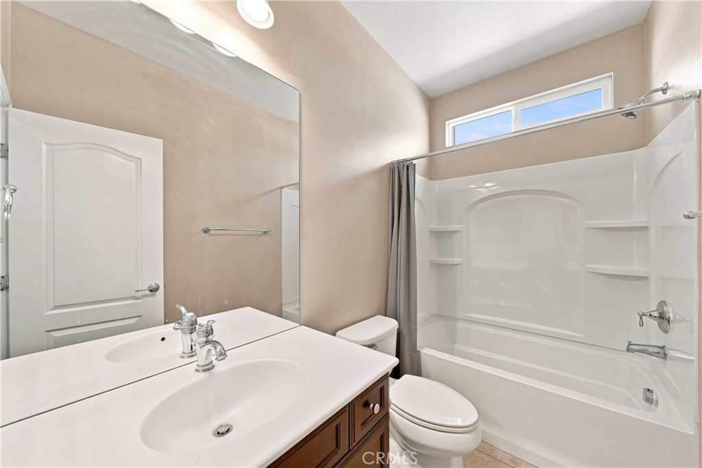 41648 Retsina Street Property Photo 28