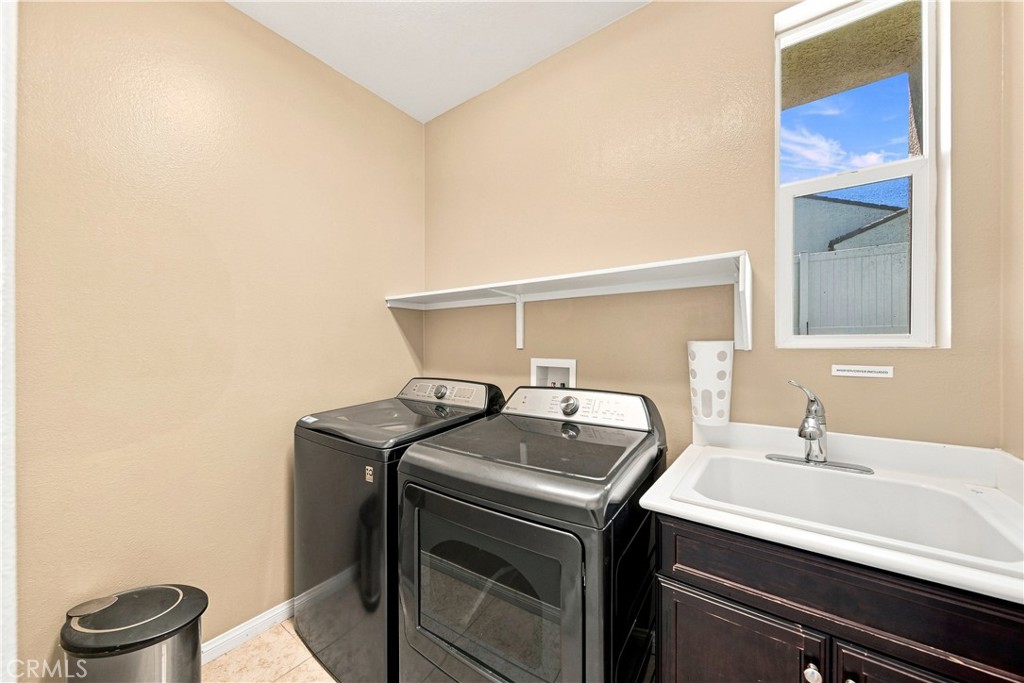 41648 Retsina Street Property Photo 29