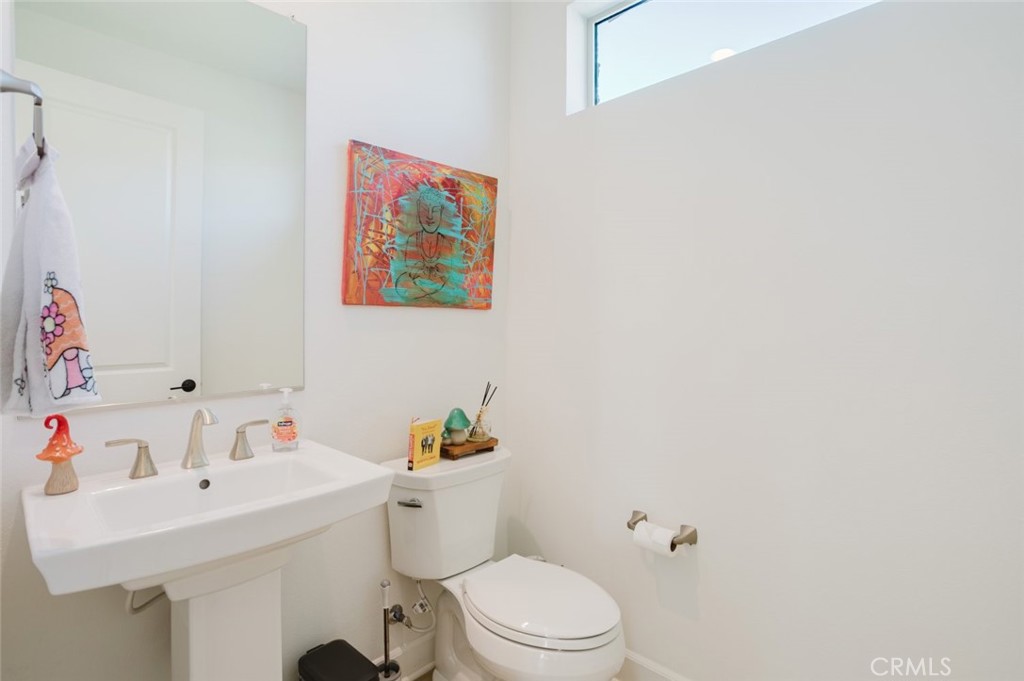 11743 Canoga Avenue Property Photo 16