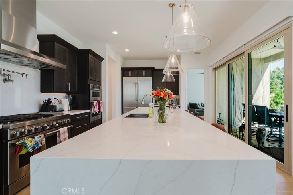 11743 Canoga Avenue Property Photo 20