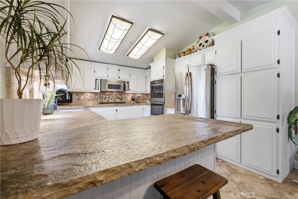 8246 Escondido Canyon Road Property Photo 4