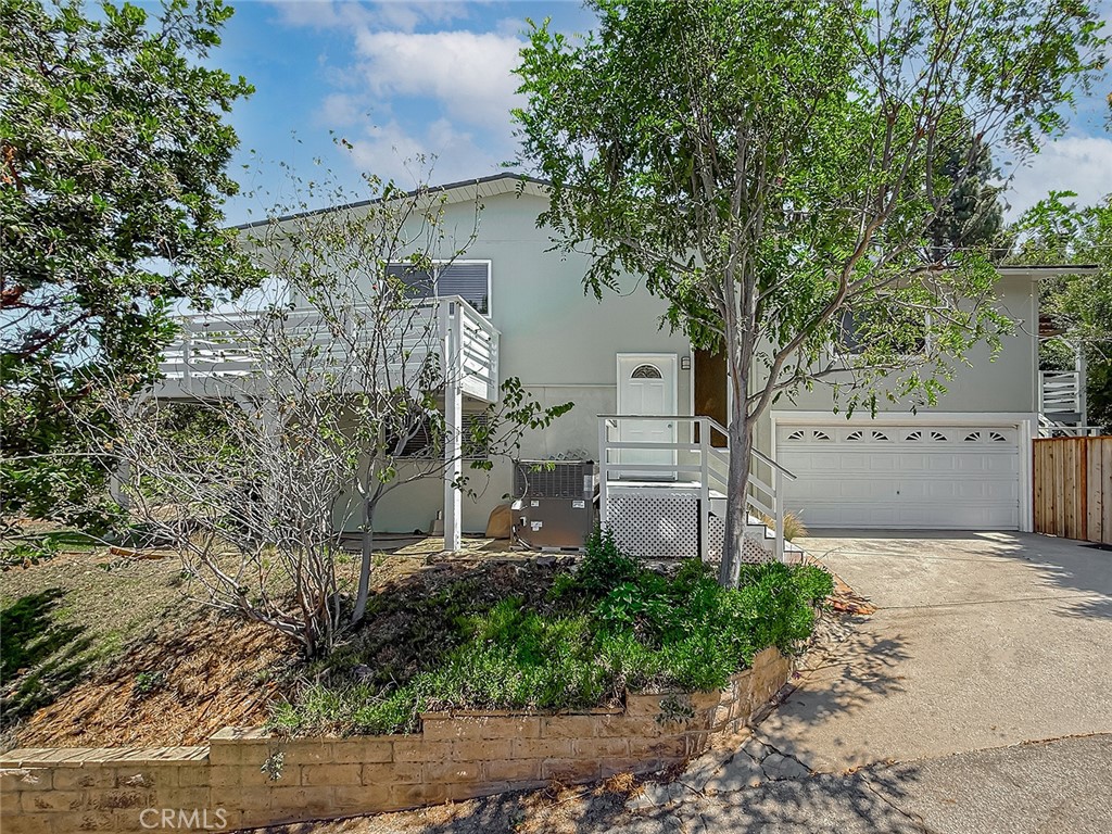1496 Kathleen Drive Property Photo 1