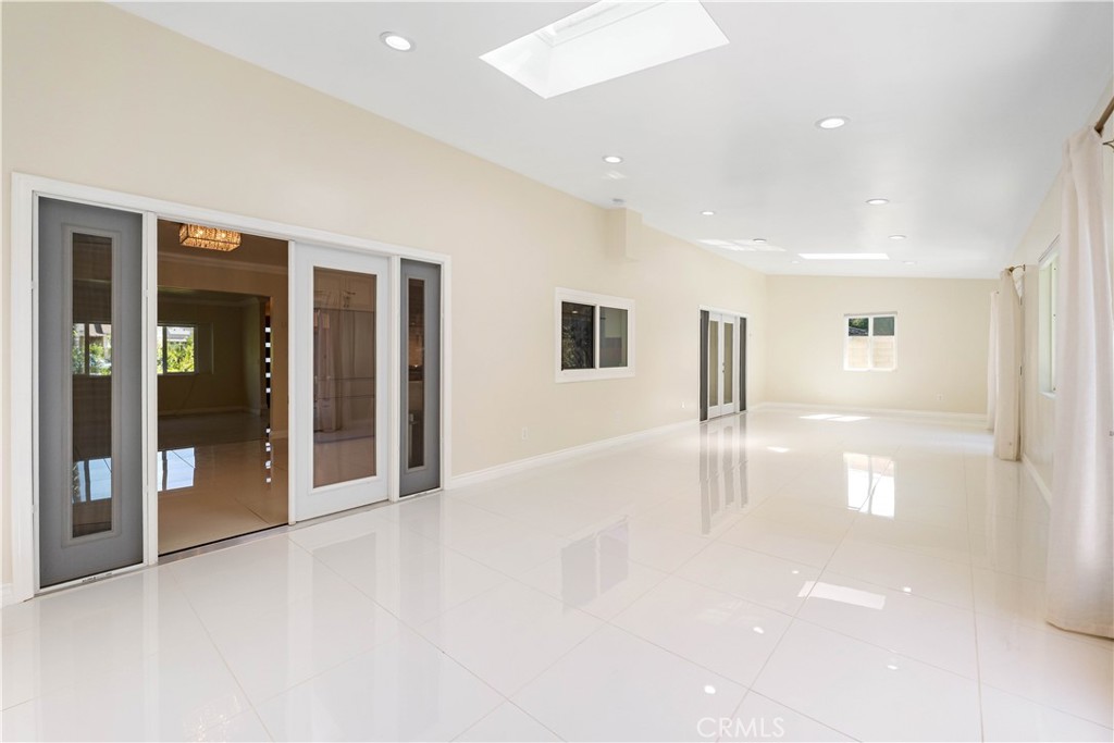 15406 Lull Property Photo 13